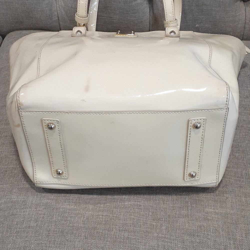 Dooney and bourke  Patten leather shoulder bag - Picture 7 of 17